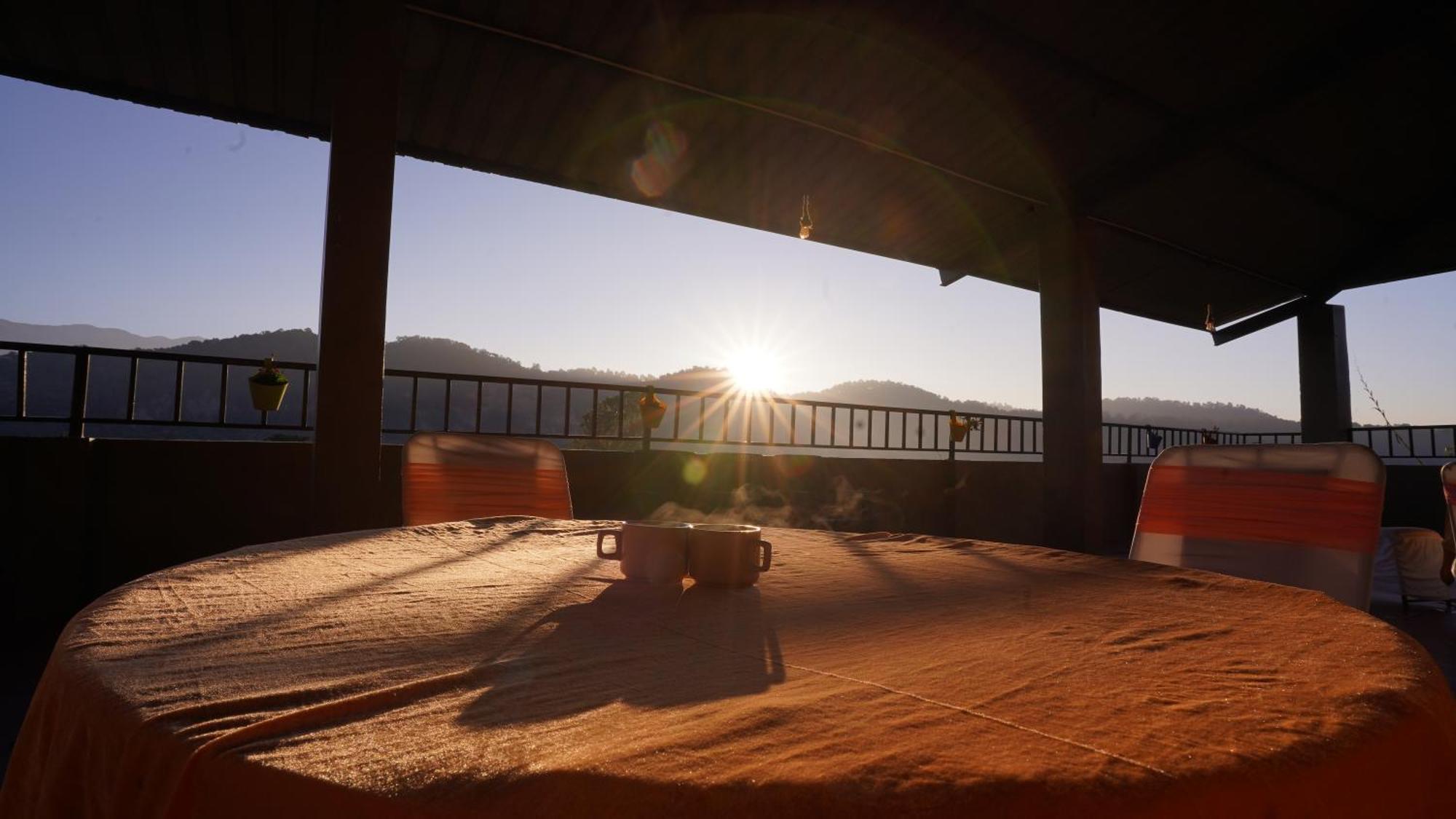 Hr Dukes Den Resort Рамнаґар Екстер'єр фото